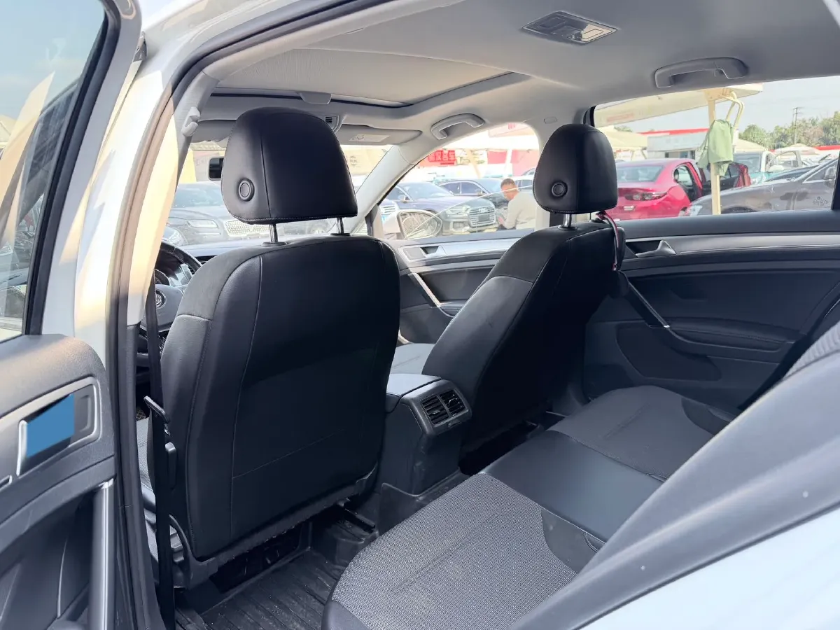 2018 Volkswagen Golf 1.4T 131HP L4 7DCT,autocango,china used car exporter,china ev exporter,chinese used car exporter,chinese used ev exporter