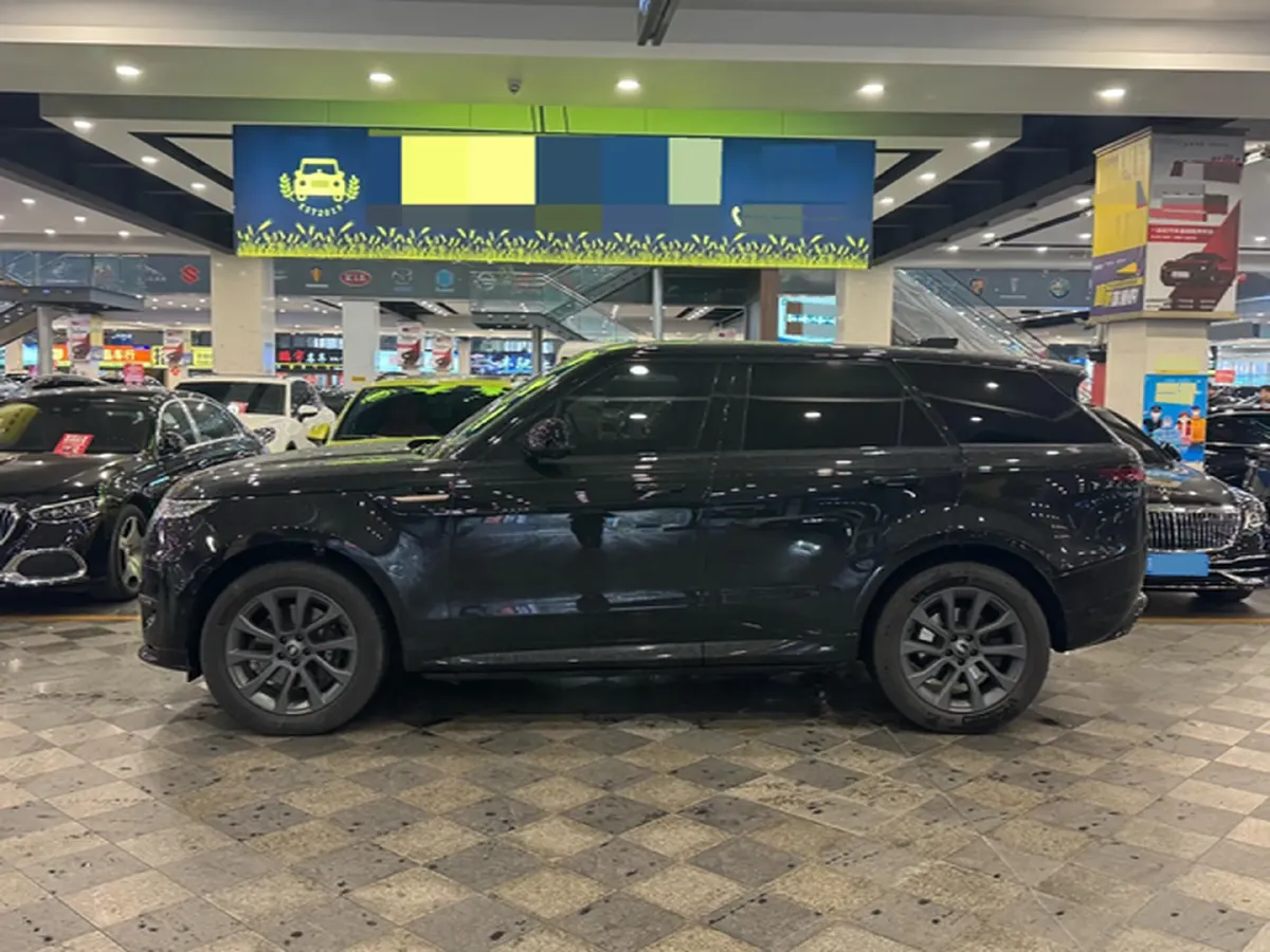 2023 Land Rover Range Rover Sport 3.0T 400HP L6 8AT,autocango,china used car exporter,china ev exporter,chinese used car exporter,chinese used ev exporter