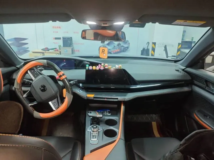 2022 ChangAn UNI-V 1.5T 188HP L4 7DCT,autocango,china used car exporter,china ev exporter,chinese used car exporter,chinese used ev exporter