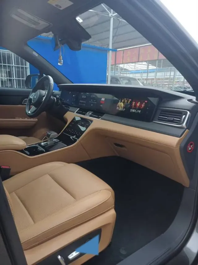 2021 Li ONE Range Extended 131HP REEV 40.5KWH,autocango,china used car exporter,china ev exporter,chinese used car exporter,chinese used ev exporter