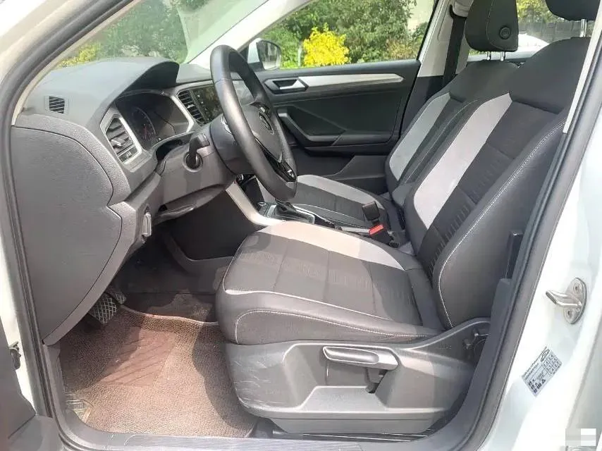 2022 Volkswagen T-Roc 1.4T 150HP L4 7DCT,autocango,china used car exporter,china ev exporter,chinese used car exporter,chinese used ev exporter