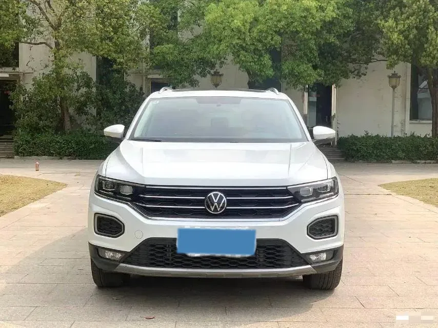 2022 Volkswagen T-Roc 1.4T 150HP L4 7DCT,autocango,china used car exporter,china ev exporter,chinese used car exporter,chinese used ev exporter
