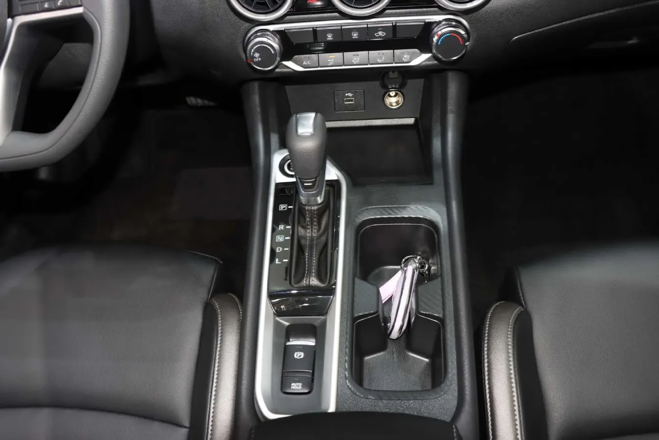 2026 Nissan Sylphy 1.6L 135HP L4 CVT,autocango,china used car exporter,china ev exporter,chinese used car exporter,chinese used ev exporter