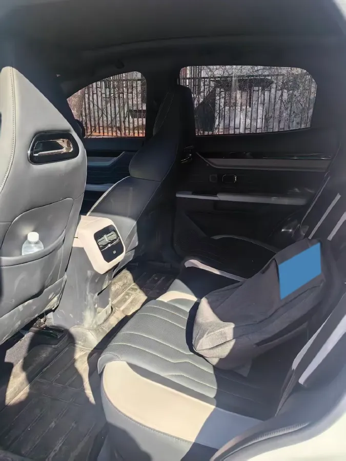 2024 Jetour ShanHai L6 1.5T 156HP L4 1DHT PHEV 19.43KWH,autocango,china used car exporter,china ev exporter,chinese used car exporter,chinese used ev exporter