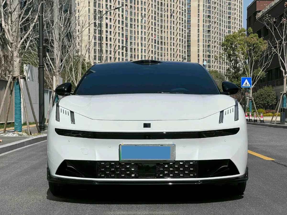 2025 LYNK&CO 10 EM-P 1.5T 163HP L4 3DHT PHEV,autocango,china used car exporter,china ev exporter,chinese used car exporter,chinese used ev exporter