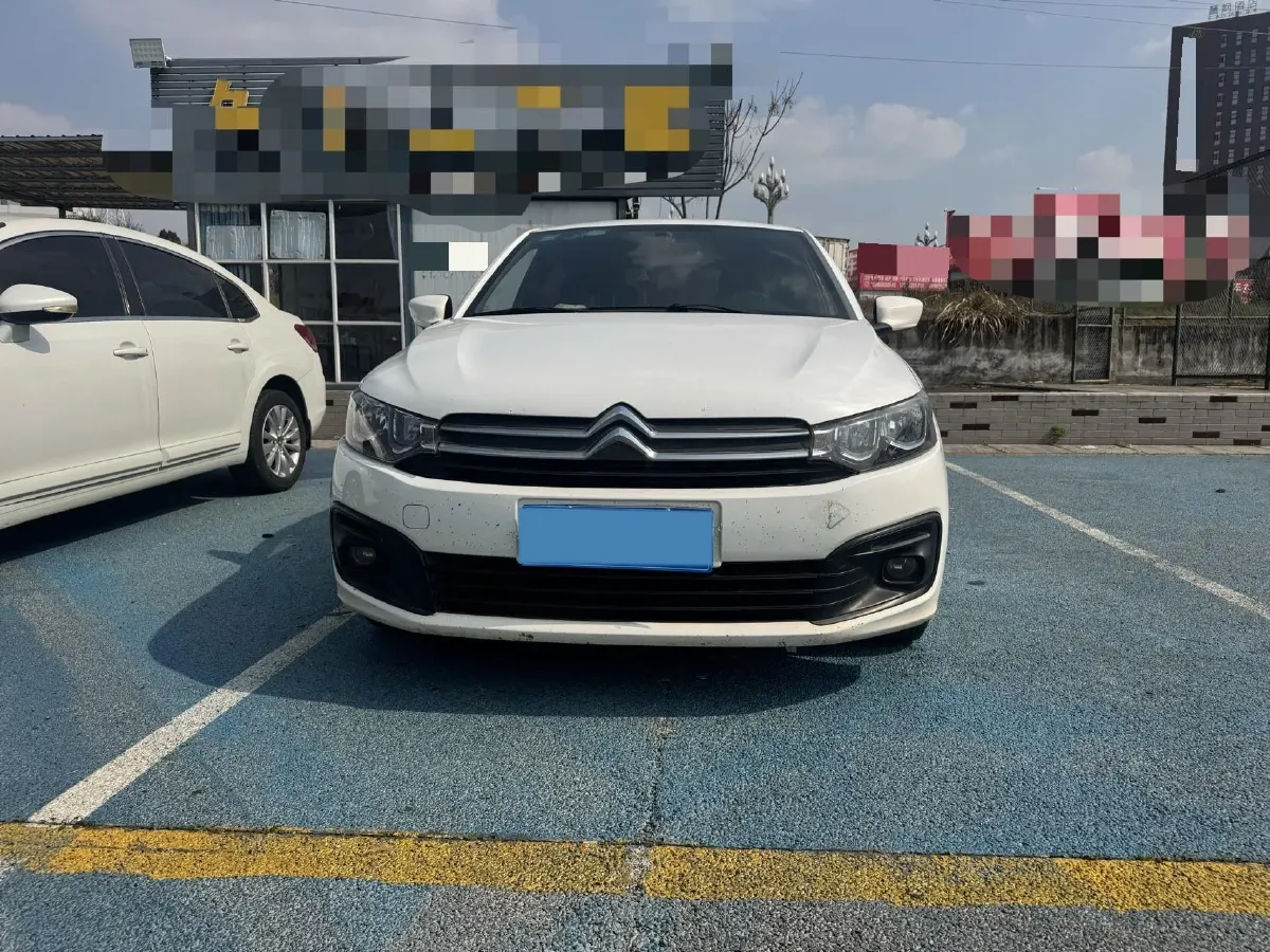 2017 HuangHai XiangLong 2.8T 102HP L4 5MT,autocango,china used car exporter,china ev exporter,chinese used car exporter,chinese used ev exporter