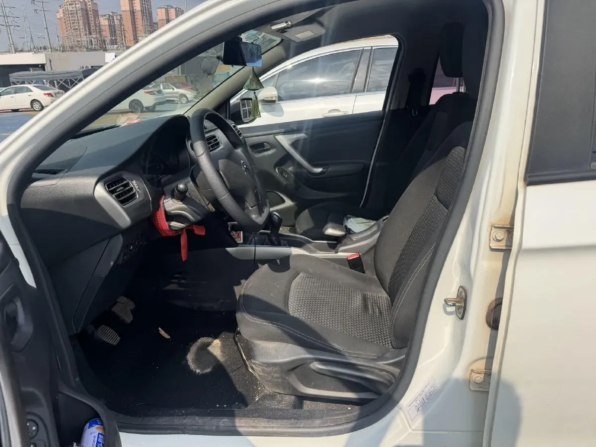 2017 HuangHai XiangLong 2.8T 102HP L4 5MT,autocango,china used car exporter,china ev exporter,chinese used car exporter,chinese used ev exporter