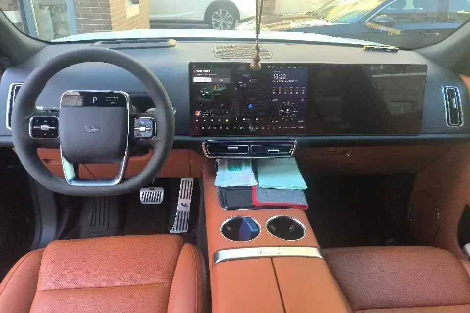 2022 Li L9 Range Extended 154HP REEV 42.6KWH,autocango,china used car exporter,china ev exporter,chinese used car exporter,chinese used ev exporter