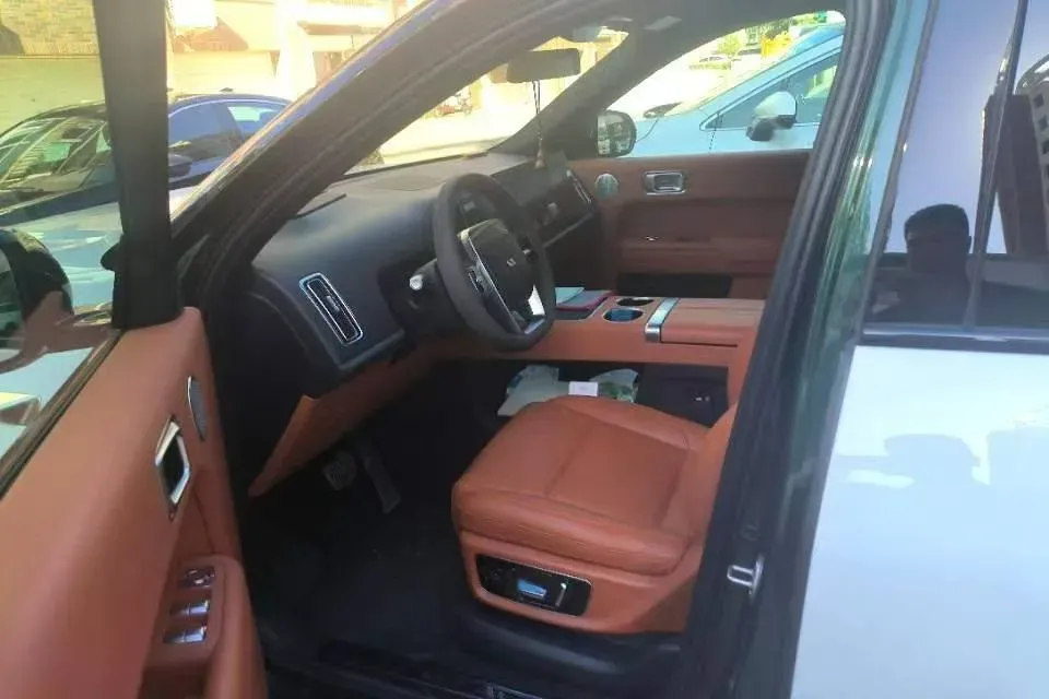 2022 Li L9 Range Extended 154HP REEV 42.6KWH,autocango,china used car exporter,china ev exporter,chinese used car exporter,chinese used ev exporter