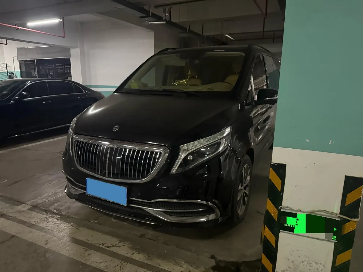 2021 Mercedes-Benz V Class 2.0T 211HP L4 9AT,autocango,china used car exporter,china ev exporter,chinese used car exporter,chinese used ev exporter