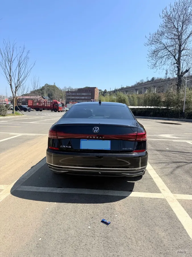 2023 Volkswagen Passat 2.0T 186HP L4 7DCT,autocango,china used car exporter,china ev exporter,chinese used car exporter,chinese used ev exporter