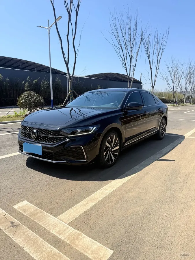 2023 Volkswagen Passat 2.0T 186HP L4 7DCT,autocango,china used car exporter,china ev exporter,chinese used car exporter,chinese used ev exporter