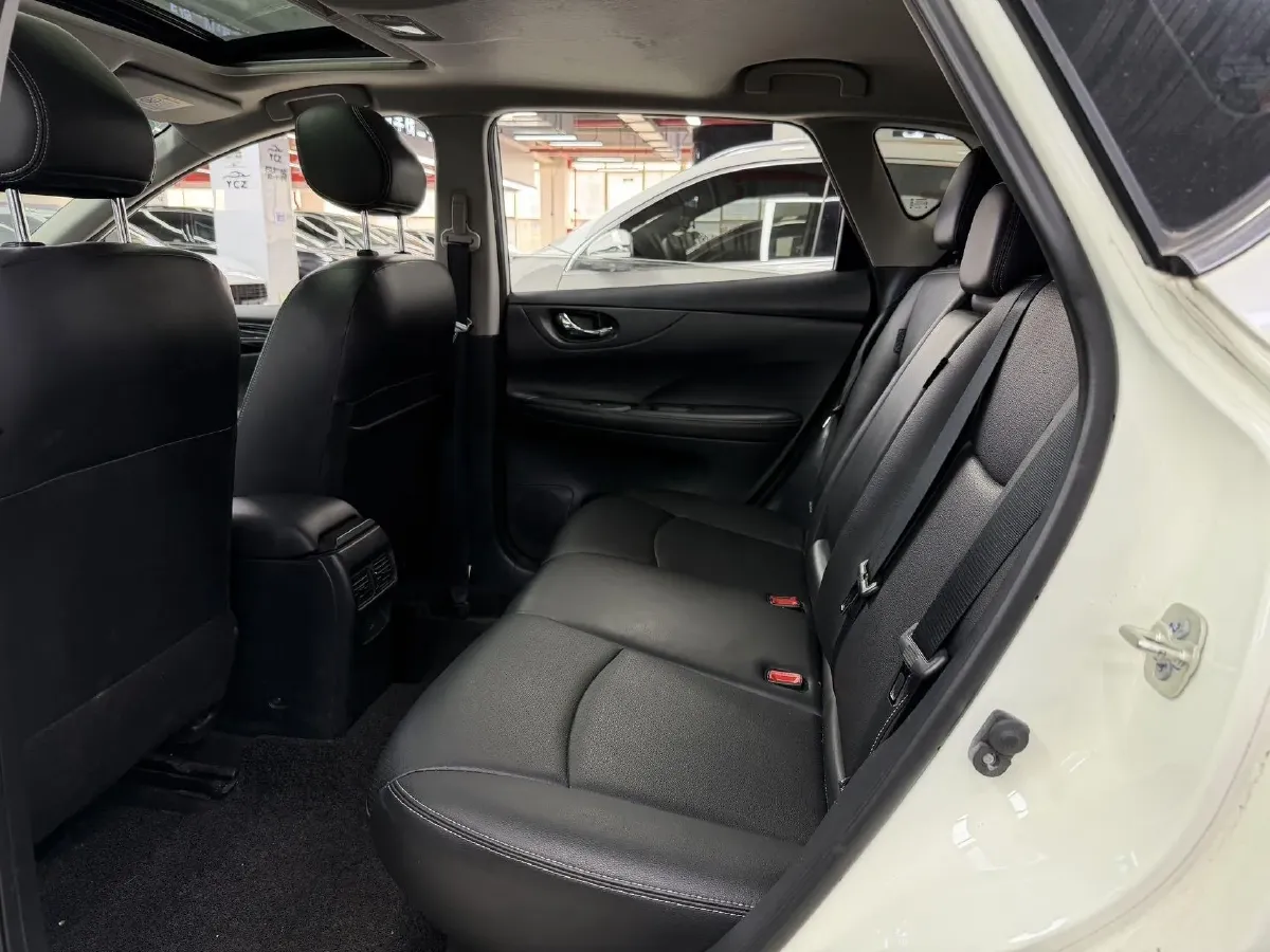 2020 Nissan Tiida 1.6L 126HP L4 CVT,autocango,china used car exporter,china ev exporter,chinese used car exporter,chinese used ev exporter