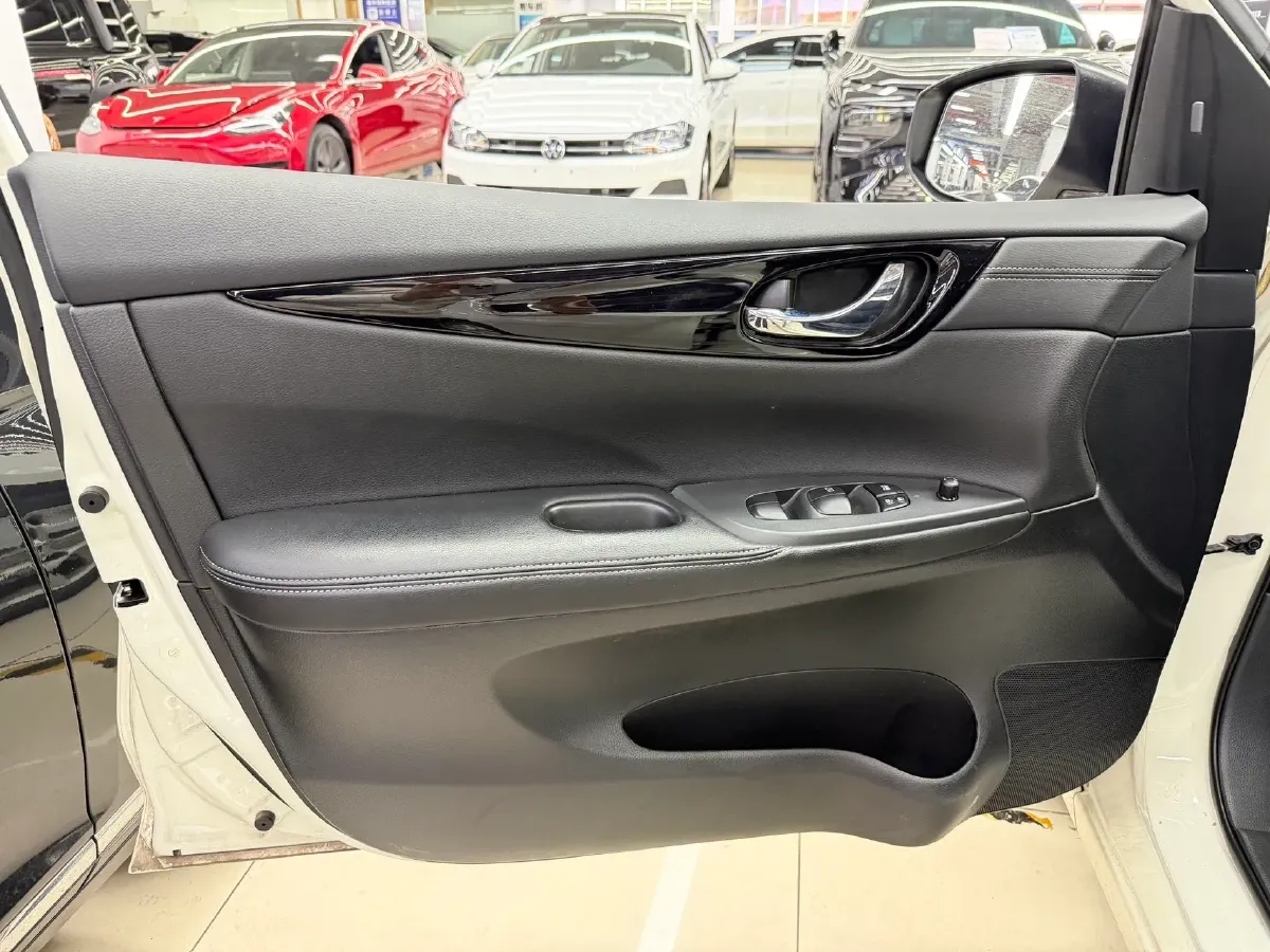 2020 Nissan Tiida 1.6L 126HP L4 CVT,autocango,china used car exporter,china ev exporter,chinese used car exporter,chinese used ev exporter