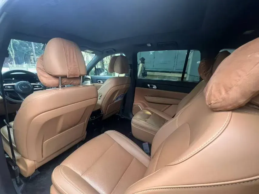 2021 Li ONE Range Extended 131HP REEV 40.5KWH,autocango,china used car exporter,china ev exporter,chinese used car exporter,chinese used ev exporter