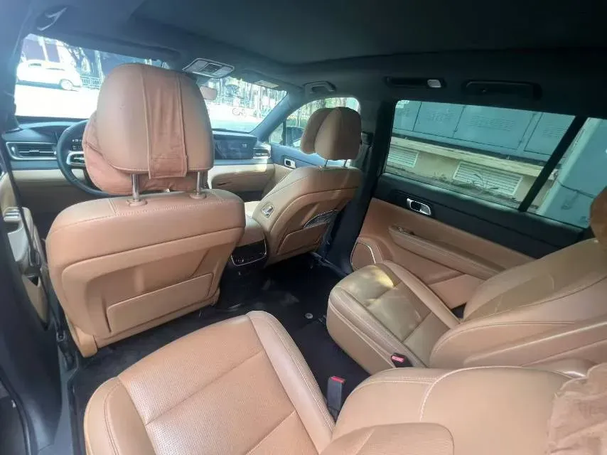 2021 Li ONE Range Extended 131HP REEV 40.5KWH,autocango,china used car exporter,china ev exporter,chinese used car exporter,chinese used ev exporter