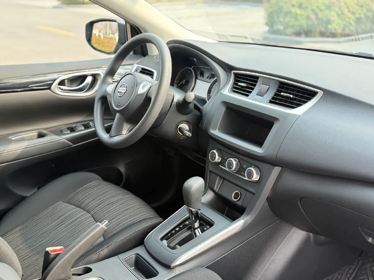 2026 Nissan Sylphy 1.6L 122HP L4 CVT,autocango,china used car exporter,china ev exporter,chinese used car exporter,chinese used ev exporter