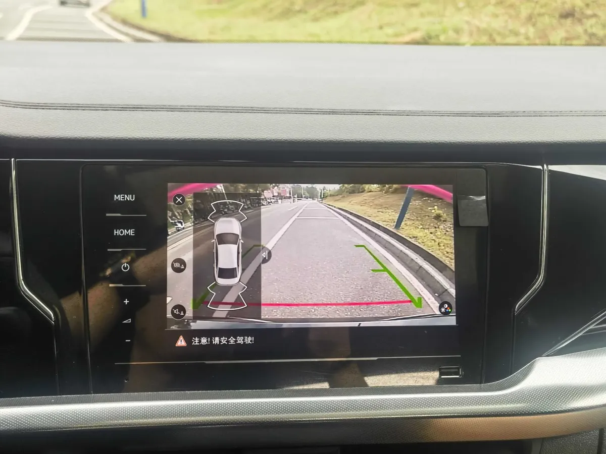 2024 Volkswagen Passat 2.0T 220HP L4 7DCT,autocango,china used car exporter,china ev exporter,chinese used car exporter,chinese used ev exporter