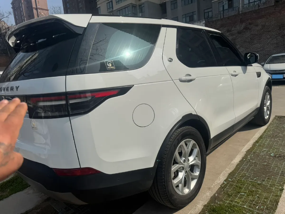 2020 Land Rover Discovery 3.0T 340HP V6 8AT,autocango,china used car exporter,china ev exporter,chinese used car exporter,chinese used ev exporter