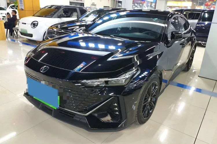 2022 ChangAn UNI-V 1.5T 188HP L4 7DCT,autocango,china used car exporter,china ev exporter,chinese used car exporter,chinese used ev exporter