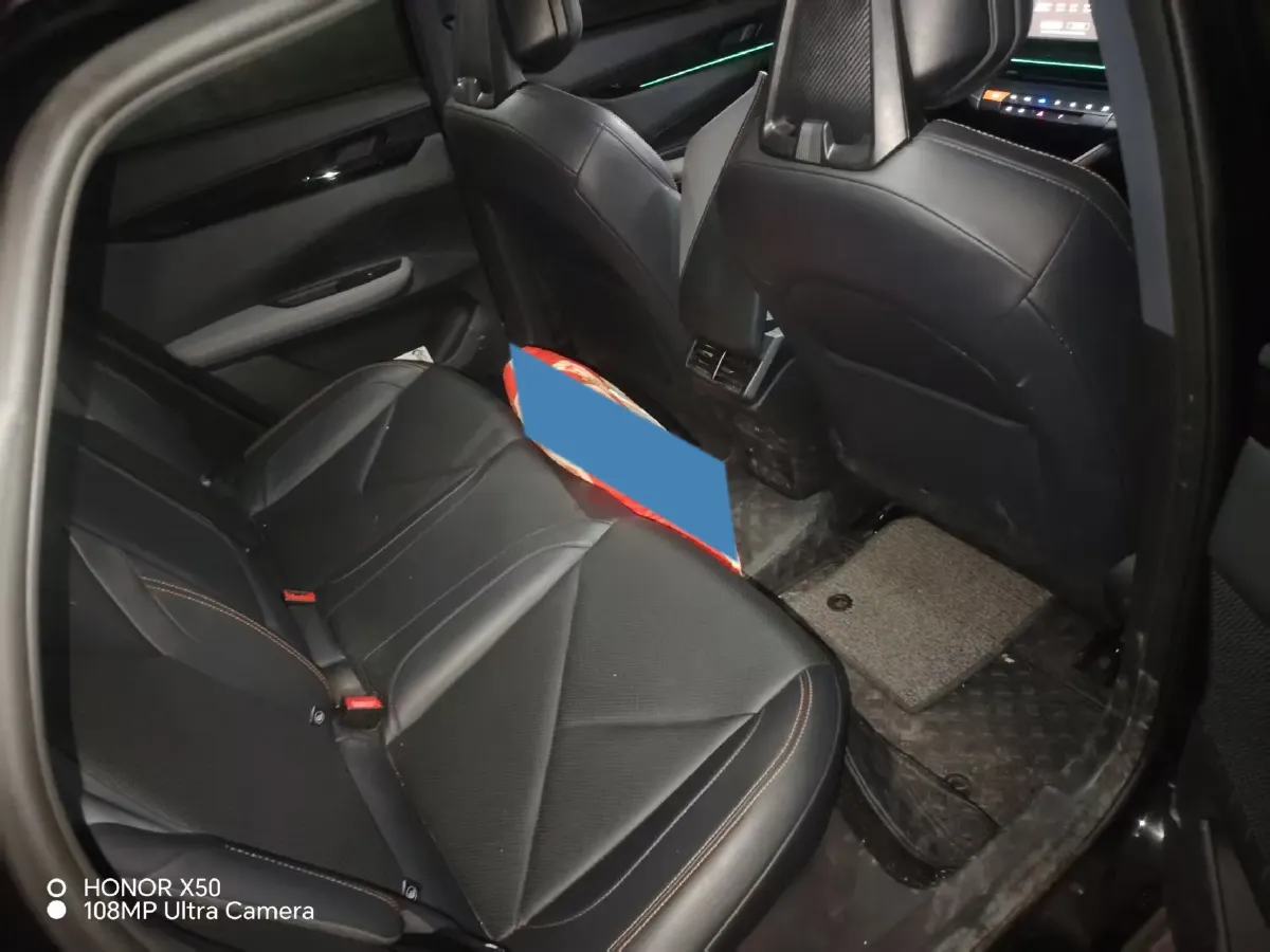 2022 ChangAn UNI-V 1.5T 188HP L4 7DCT,autocango,china used car exporter,china ev exporter,chinese used car exporter,chinese used ev exporter