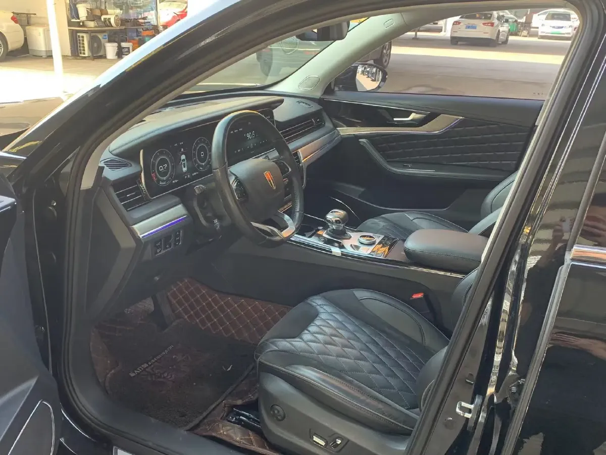 2022 HongQi HS5 2.0T 224HP L4 6AT,autocango,china used car exporter,china ev exporter,chinese used car exporter,chinese used ev exporter