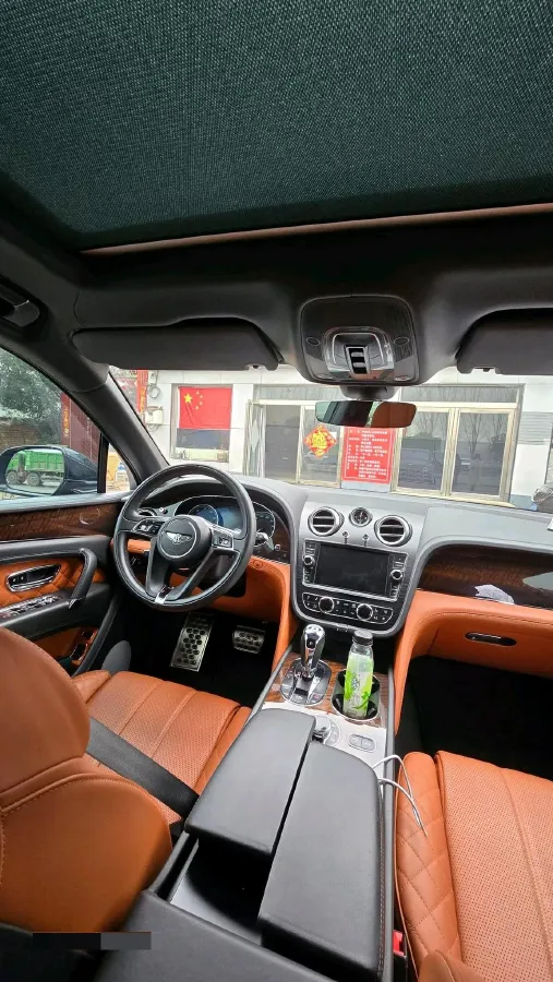 2017 Bentley Bentayga 6.0T 608HP W12 8AT,autocango,china used car exporter,china ev exporter,chinese used car exporter,chinese used ev exporter