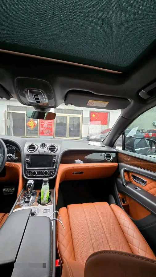 2017 Bentley Bentayga 6.0T 608HP W12 8AT,autocango,china used car exporter,china ev exporter,chinese used car exporter,chinese used ev exporter