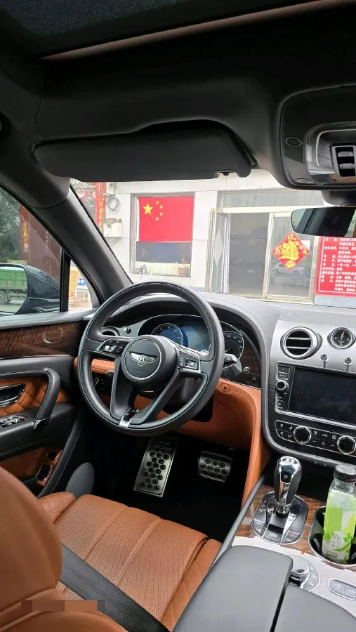 2017 Bentley Bentayga 6.0T 608HP W12 8AT,autocango,china used car exporter,china ev exporter,chinese used car exporter,chinese used ev exporter
