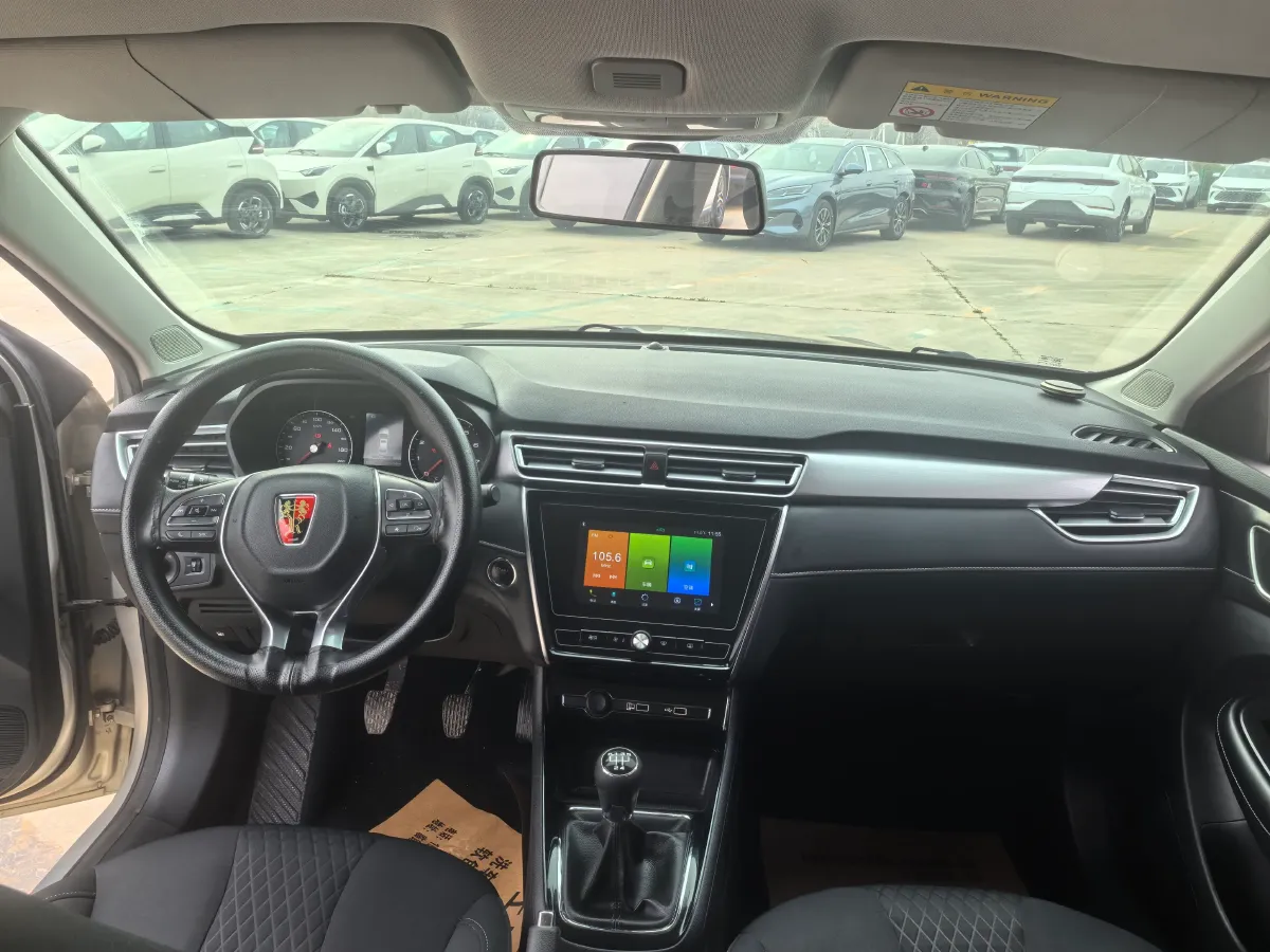 2019 Roewe i5 1.5L 120HP L4 5MT,autocango,china used car exporter,china ev exporter,chinese used car exporter,chinese used ev exporter