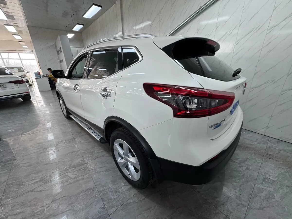 2022 Nissan Qashqai 2.0L 151HP L4 CVT,autocango,china used car exporter,china ev exporter,chinese used car exporter,chinese used ev exporter