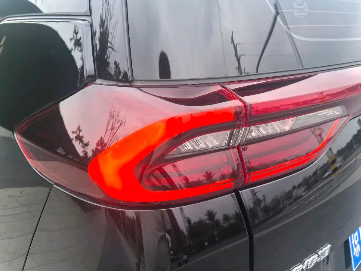 2023 GAC Trumpchi M6 1.5T 177HP L4 7DCT,autocango,china used car exporter,china ev exporter,chinese used car exporter,chinese used ev exporter