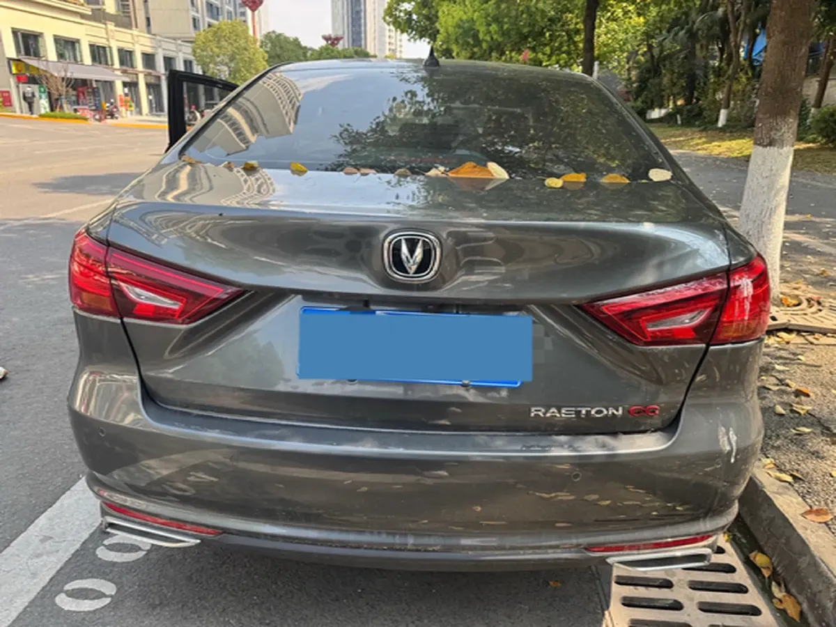 2022 ChangAn Raeton CC 1.5T 188HP L4 7DCT,autocango,china used car exporter,china ev exporter,chinese used car exporter,chinese used ev exporter