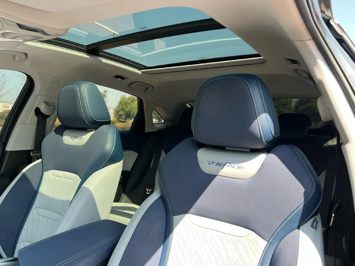 2021 Geely Preface 2.0T 190HP L4 7DCT,autocango,china used car exporter,china ev exporter,chinese used car exporter,chinese used ev exporter