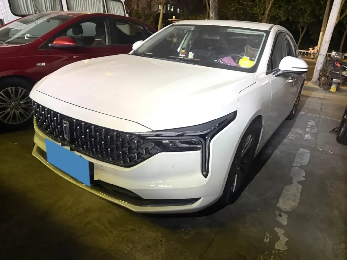 2023 Bestune B70 1.5T 169HP L4 7DCT,autocango,china used car exporter,china ev exporter,chinese used car exporter,chinese used ev exporter