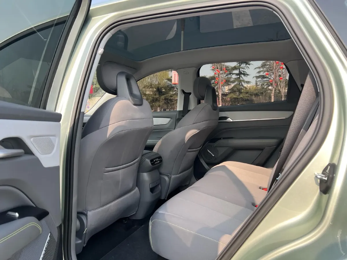 2025 Bestune YueYi 03 BEV,autocango,china used car exporter,china ev exporter,chinese used car exporter,chinese used ev exporter