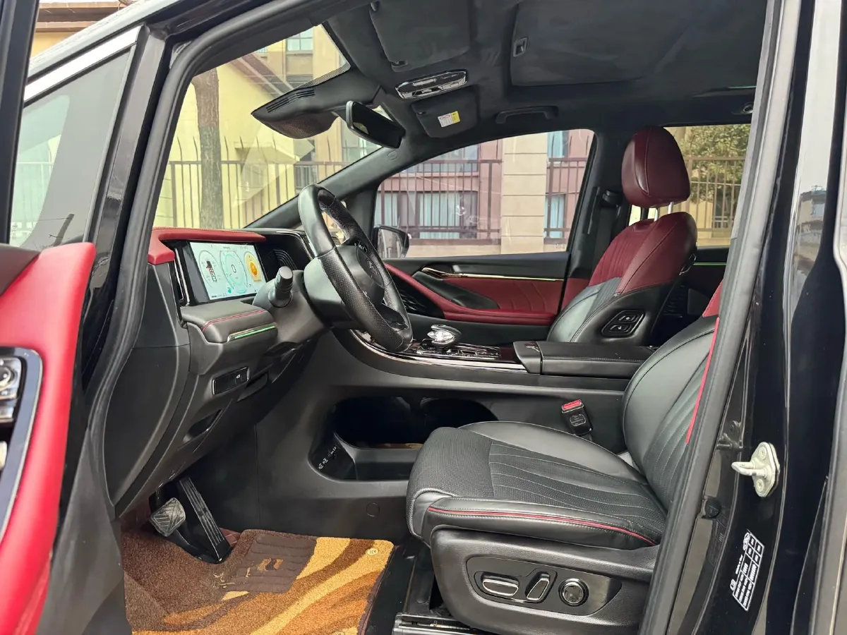 2023 GAC Trumpchi M8 2.0T 252HP L4 8AT,autocango,china used car exporter,china ev exporter,chinese used car exporter,chinese used ev exporter