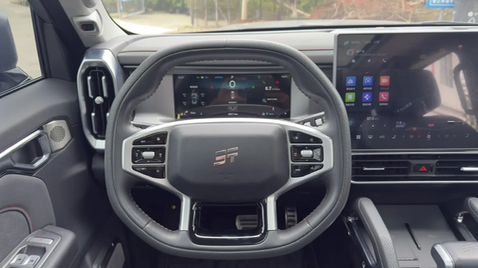 2023 Jetour Traveller 2.0T 254HP L4 7DCT,autocango,china used car exporter,china ev exporter,chinese used car exporter,chinese used ev exporter