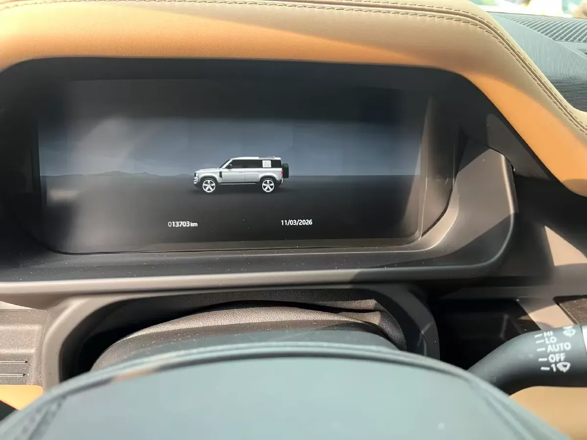 2025 Land Rover Defender 3.0T 400HP L6 8AT,autocango,china used car exporter,china ev exporter,chinese used car exporter,chinese used ev exporter