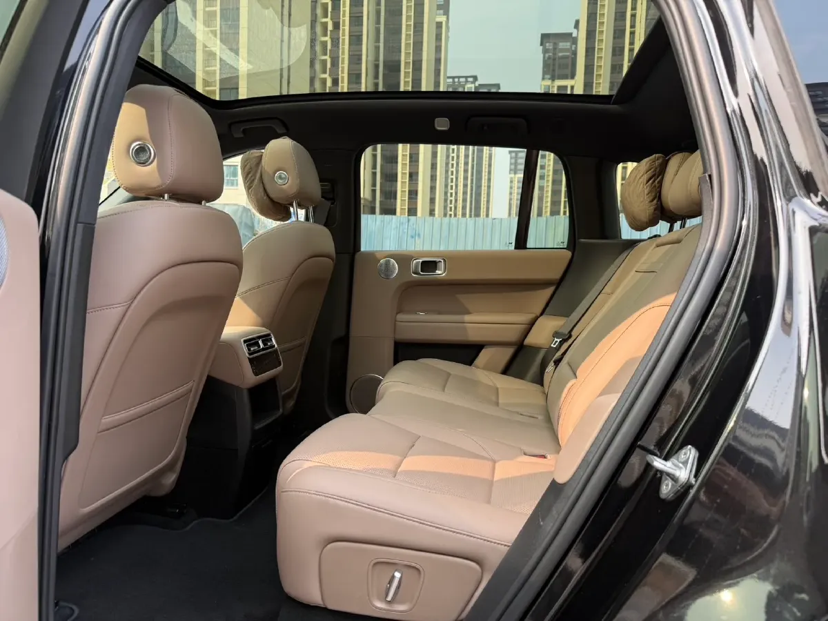 2025 Li L6 Range Extended 154HP L4 REEV,autocango,china used car exporter,china ev exporter,chinese used car exporter,chinese used ev exporter