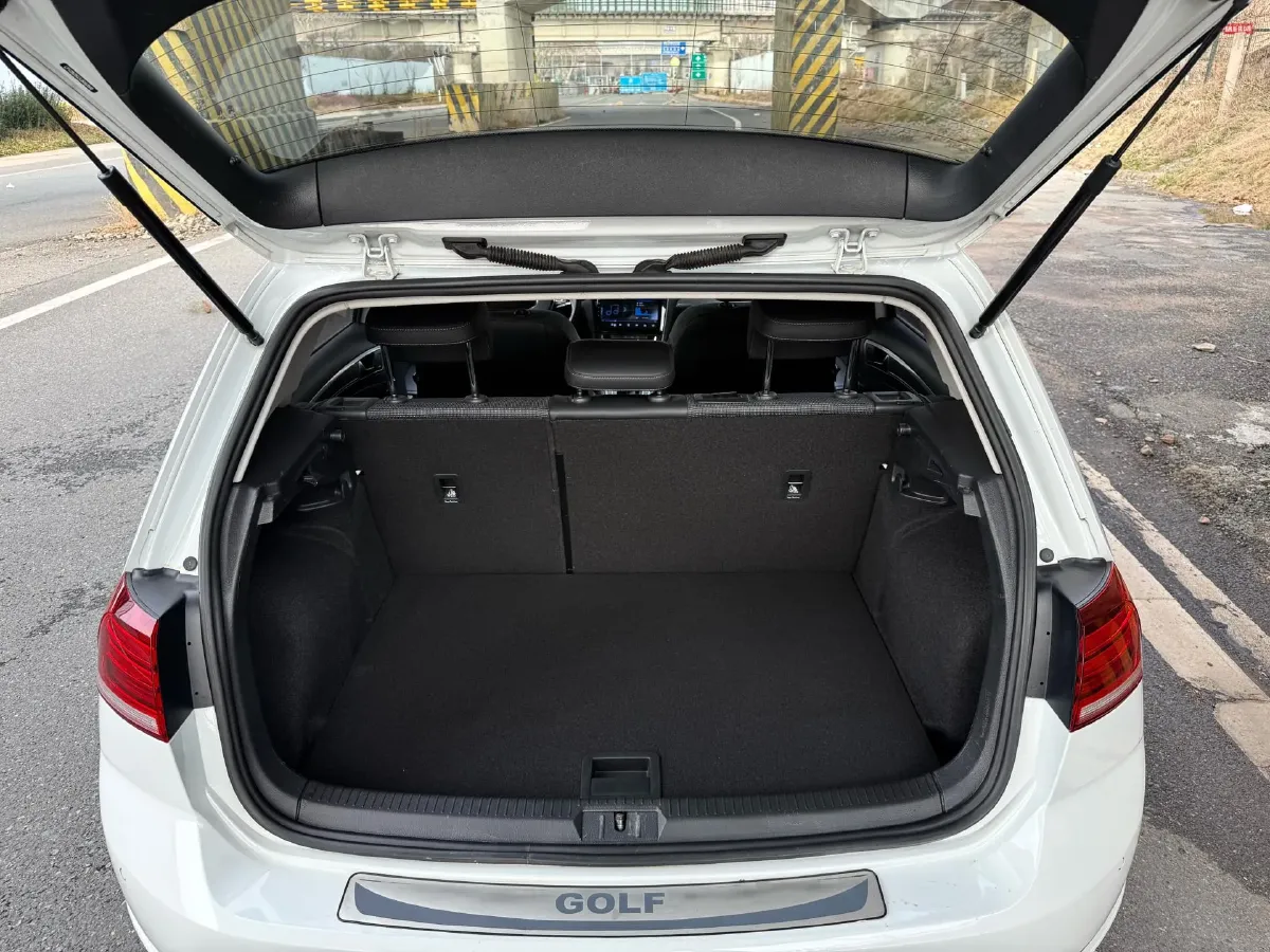 2018 Volkswagen Golf 1.4T 131HP L4 7DCT,autocango,china used car exporter,china ev exporter,chinese used car exporter,chinese used ev exporter