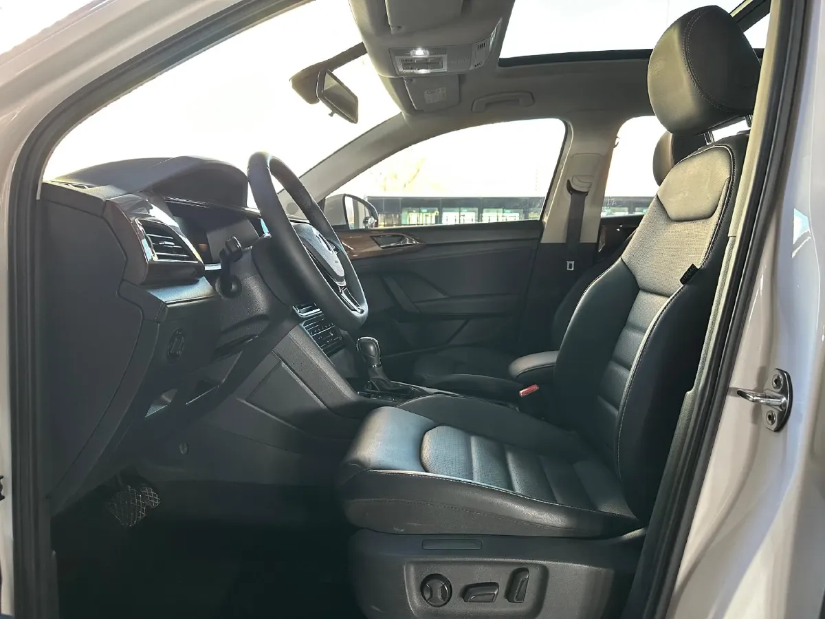 2022 Volkswagen Tharu 1.4T 150HP L4 7DCT,autocango,china used car exporter,china ev exporter,chinese used car exporter,chinese used ev exporter