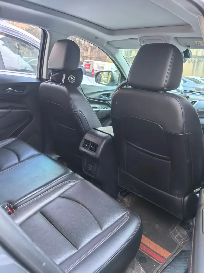 2018 Chevrolet Equinox 2.0T 260HP L4 9AT,autocango,china used car exporter,china ev exporter,chinese used car exporter,chinese used ev exporter