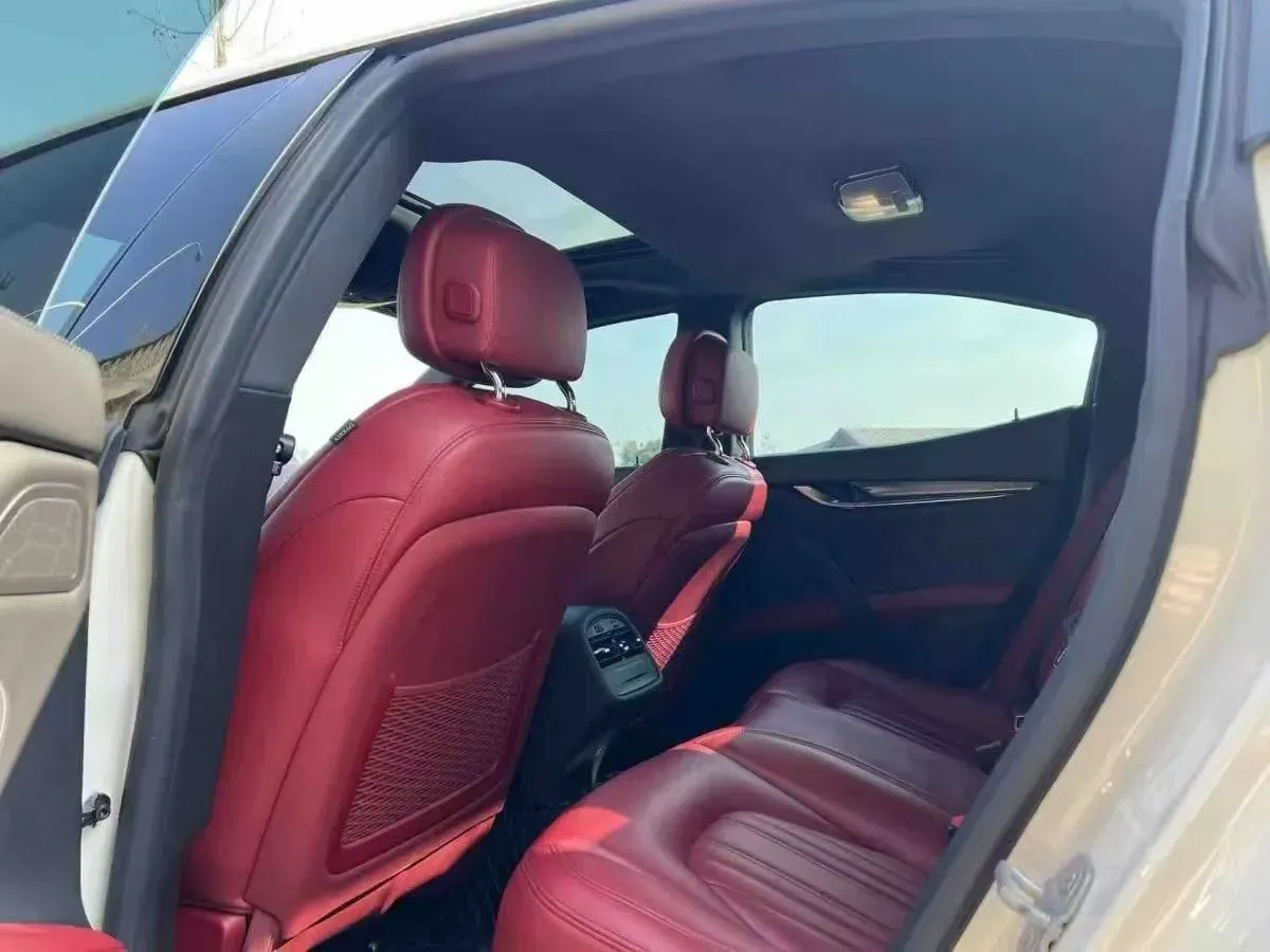 2022 Audi Q7 2.0T 245HP L4 8AT,autocango,china used car exporter,china ev exporter,chinese used car exporter,chinese used ev exporter