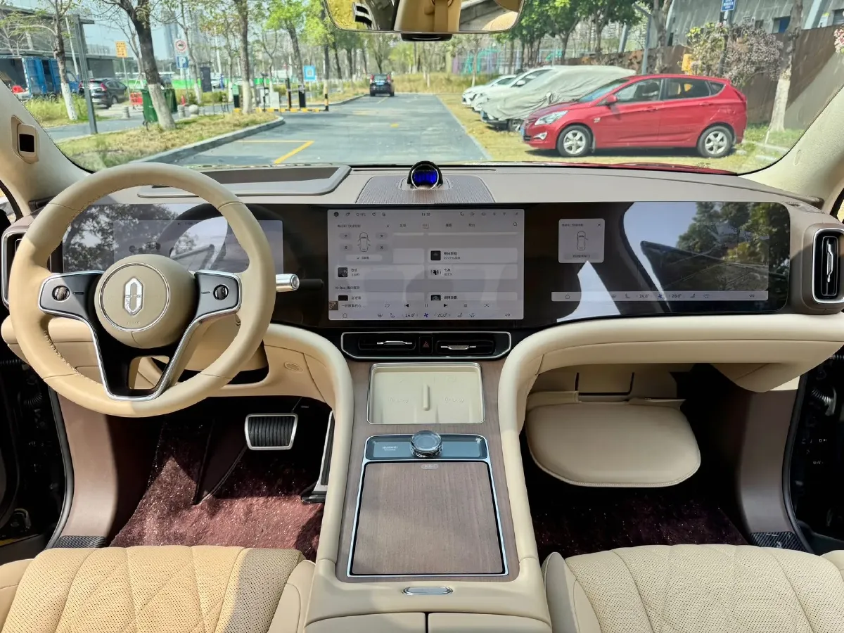 2024 AITO AITO M9 1.5T 152HP L4 REEV 42KWH,autocango,china used car exporter,china ev exporter,chinese used car exporter,chinese used ev exporter