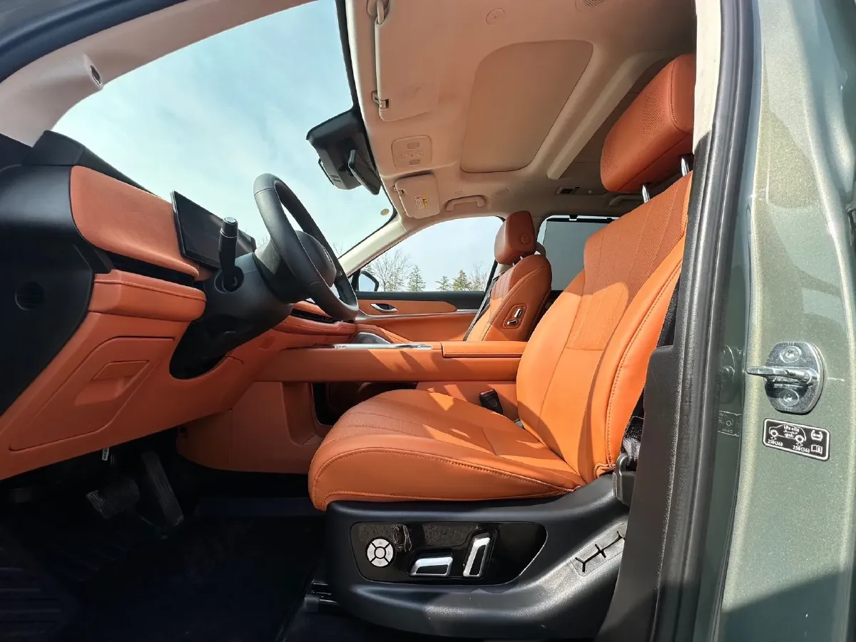 2025 WEY BlueMountain 1.5T 170HP L4 4DHT PHEV 52.3KWH,autocango,china used car exporter,china ev exporter,chinese used car exporter,chinese used ev exporter