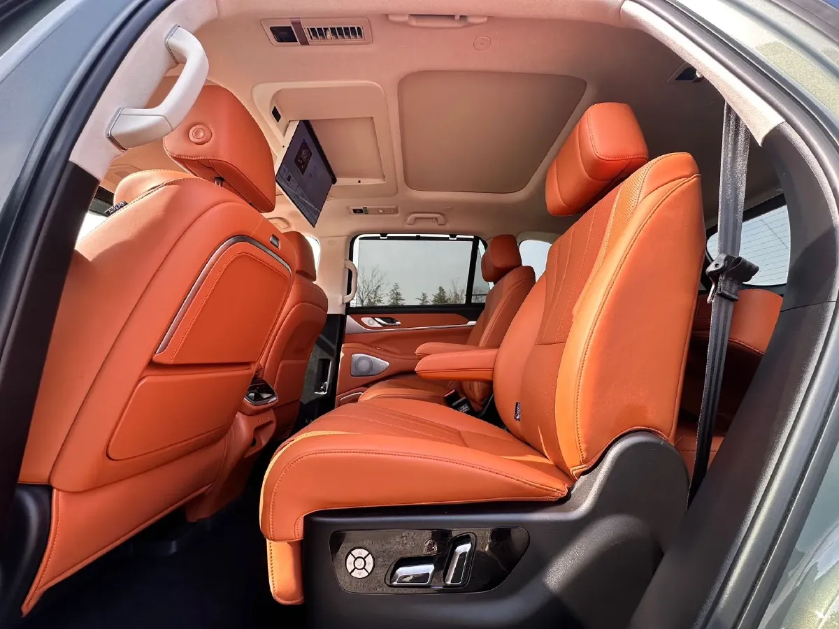 2025 WEY BlueMountain 1.5T 170HP L4 4DHT PHEV 52.3KWH,autocango,china used car exporter,china ev exporter,chinese used car exporter,chinese used ev exporter