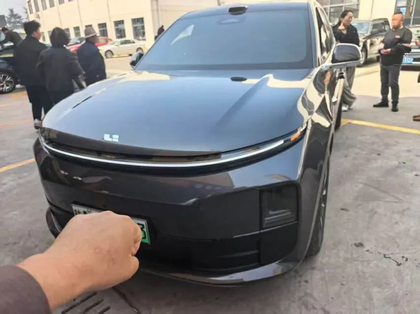 2025 Li L6 Range Extended 154HP L4 REEV,autocango,china used car exporter,china ev exporter,chinese used car exporter,chinese used ev exporter