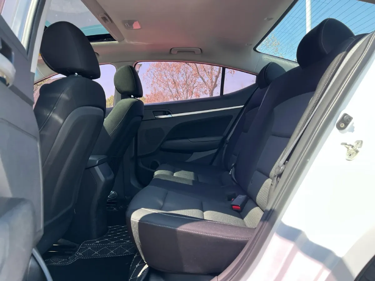 2016 Hyundai Elantra 1.6L 130HP L4 6AT,autocango,china used car exporter,china ev exporter,chinese used car exporter,chinese used ev exporter