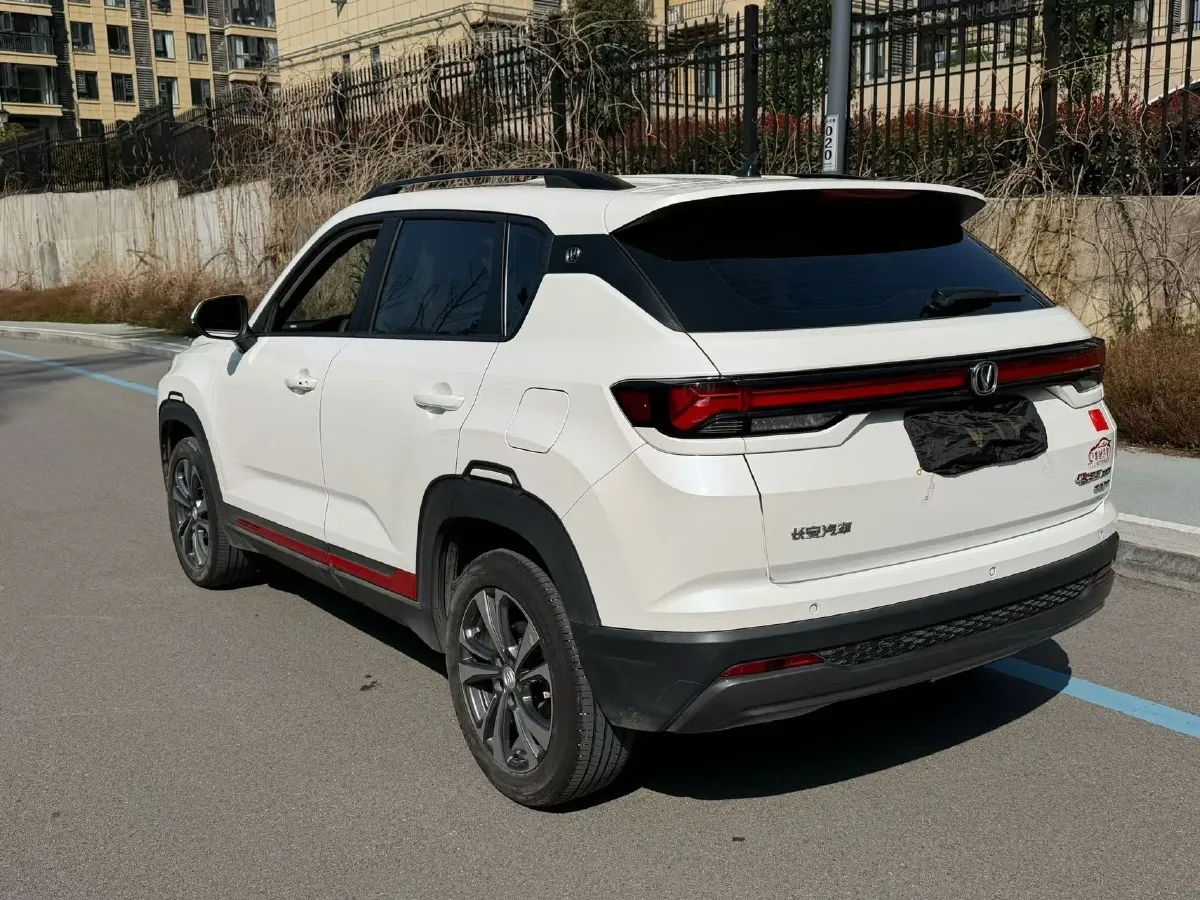 2023 ChangAn CS35 Plus 1.4T 160HP L4 7DCT,autocango,china used car exporter,china ev exporter,chinese used car exporter,chinese used ev exporter
